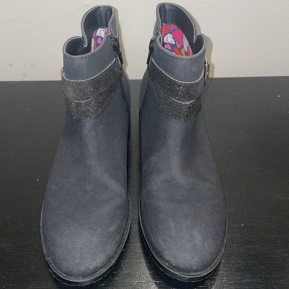 Lands End Ankle Boot.  Size‎ 5 M.